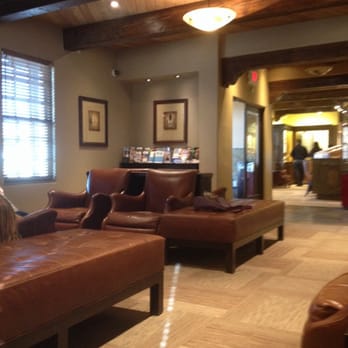 Botwin Eye Group / Oculus Optical Midtown - Waiting room - Optometrists Near Me - Santa Fe, New Mexico