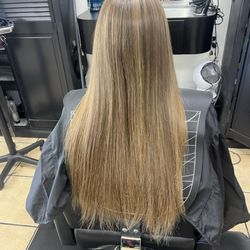 Rendezvous Salon - Before pic