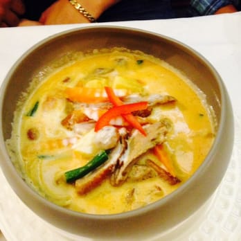 Bangkok Restaurant - Red Duck Curry - Thai Near Me - Auckland, AUK