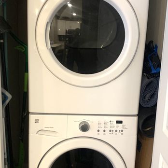 Greenhouse - Nice size washer/ dryers - Apartments Near Me - Houston, Texas