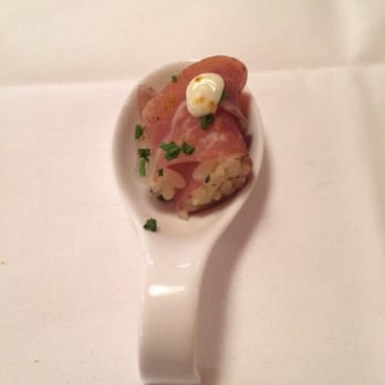 Restaurant Rössli - Gruß aus der Küche: Bündner Fleisch um Spargel-Risotto - Hotels & Travel Near Me - Oberwil Bl, BL