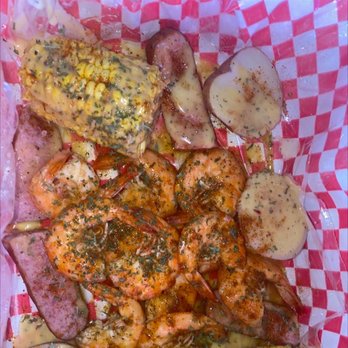 Wangz Bar & Grill - 1/2 lb shrimp boil - Chicken Wings Near Me - Raeford, North Carolina Wangz Bar & Grill - 1/2 lb shrimp boil - Chicken Wings Near Me - Raeford, North Carolina