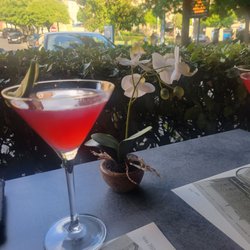 Hôtel de la Madeleine - Best cocktail bar in town. Cosmo-11€