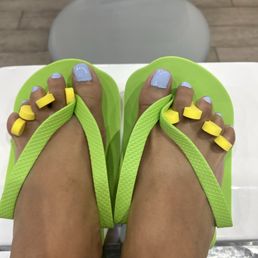 Basic Pedicure Regular Polish Basic Pedicure Regular Polish