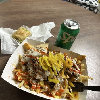 Hefty Gyros - Hefty Fries & Baklava - Food Trucks Near Me Hefty Gyros - Hefty Fries & Baklava - Food Trucks Near Me