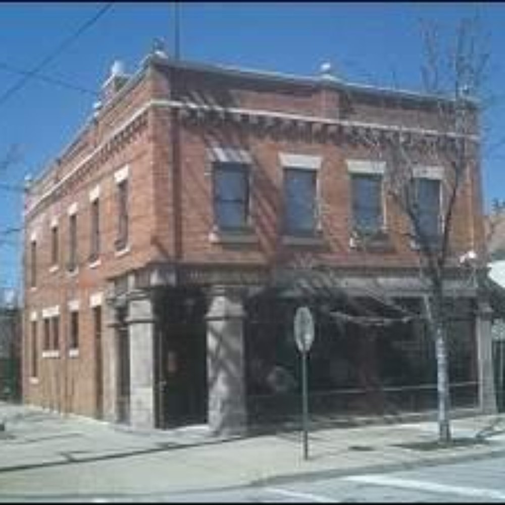 The Treehouse - The Treehouse - Pubs Near Me - Cleveland, Ohio