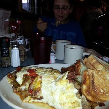 Letterman's Diner - Diners Near Me - Kutztown, Pennsylvania Letterman's Diner - Diners Near Me - Kutztown, Pennsylvania