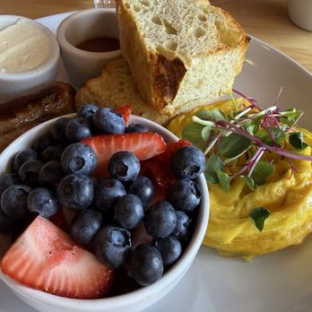 Bishop Block Bottle Shop - Bishop breakfast - Wine Bars Near Me - Port Townsend, Washington
