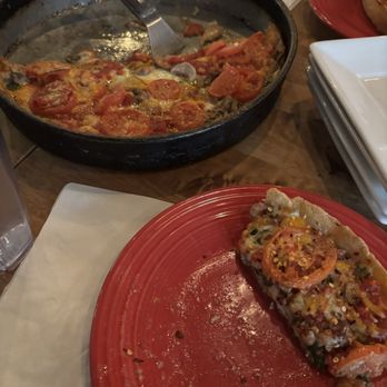 Lou Malnati's Pizzeria - Pizza Near Me - Chicago, Illinois