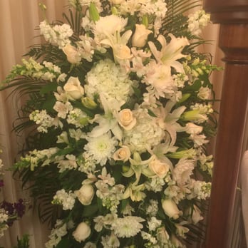 Armstrong Flowers - Florists Near Me - Fort Wayne, Indiana