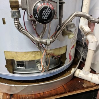 CalPro Inspection Group - Water Heater Leak that wasn't caught by Greg Bos (Inspector) - Pest Control Near Me - Loomis, California