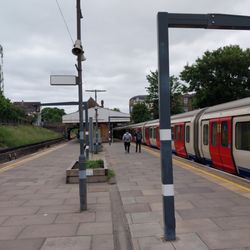 Wimbledon Park Station - Platform