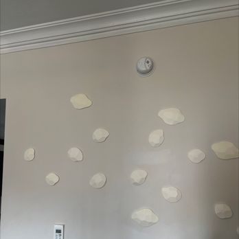 Kimpton Brice Hotel - Strange wall art looks like face masks! - Hotels Near Me - Savannah, Georgia Kimpton Brice Hotel - Strange wall art looks like face masks! - Hotels Near Me - Savannah, Georgia