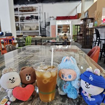 Cafe VNTG - Oribe Passion Iced Tea - refreshing! - Cafes Near Me - Urban Honolulu, Hawaii Cafe VNTG - Oribe Passion Iced Tea - refreshing! - Cafes Near Me - Urban Honolulu, Hawaii