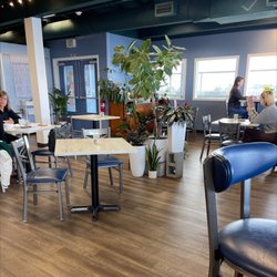 Silver Lining Cafe - Lots of indoor seating