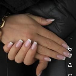 Golden Nails & Hair