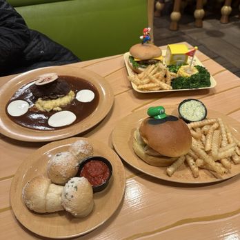 Toadstool Cafe - Cafes Near Me - Universal City, California