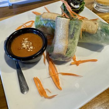 Boun Thai Kitchen - Fresh Rolls with Tofu - Salad Near Me - Paradise, Nevada