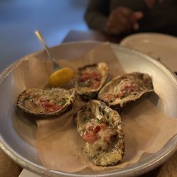 Ryleigh's Oyster - Charred oysters