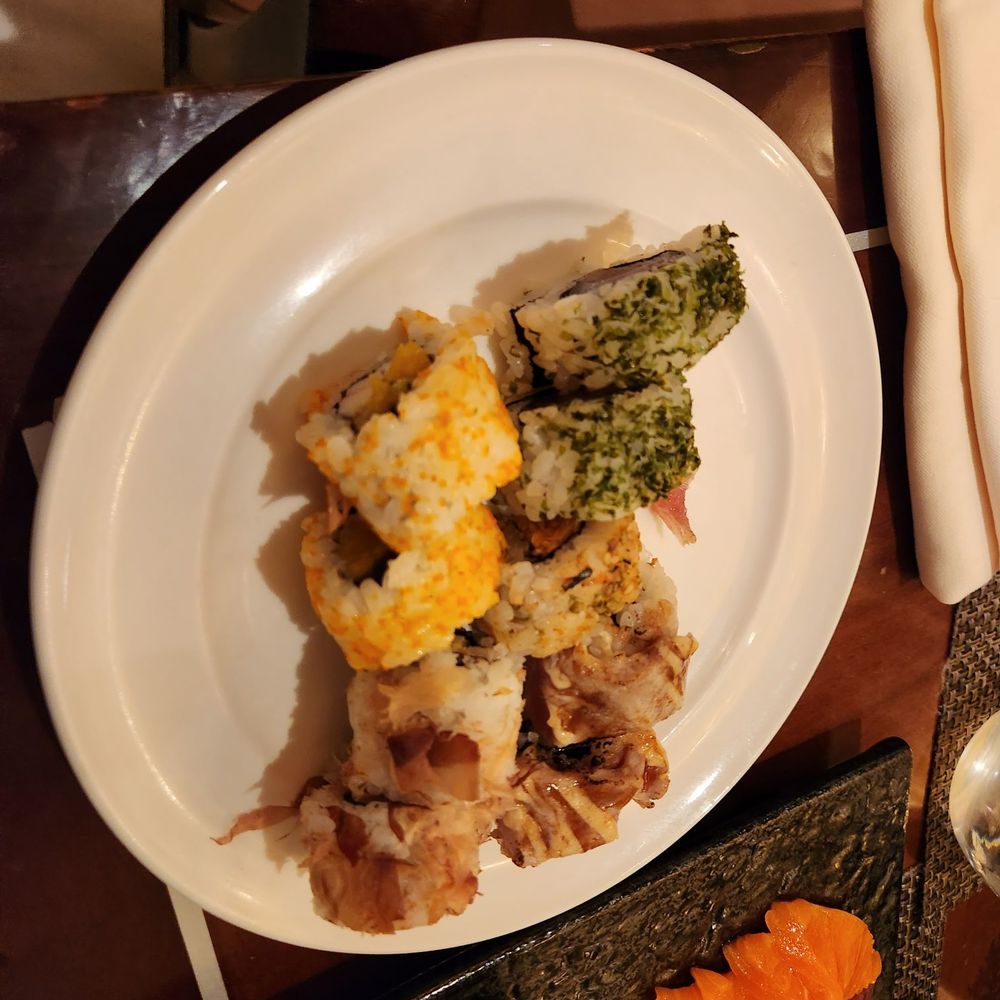Spiral - Maki rolls - Asian Fusion Near Me - Pasay, NCR