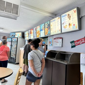Dairy Queen Grill & Chill - Fast Food Near Me - Wall, South Dakota Dairy Queen Grill & Chill - Fast Food Near Me - Wall, South Dakota