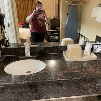 Monterey Surf Inn - Nice big counter area - Hotels Near Me - Monterey, California Monterey Surf Inn - Nice big counter area - Hotels Near Me - Monterey, California