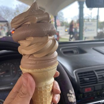 Meadowlark Dairy - Ice Cream & Frozen Yogurt Near Me - Pleasanton, California Meadowlark Dairy - Ice Cream & Frozen Yogurt Near Me - Pleasanton, California