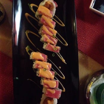 Raw - Raw kin roll. Panko-tempura shrimp, avocado, cucumber, seared ahi tuna and Raw kin sauce. So good - Sushi Bars Near Me - Saint Thomas, Virgin Islands