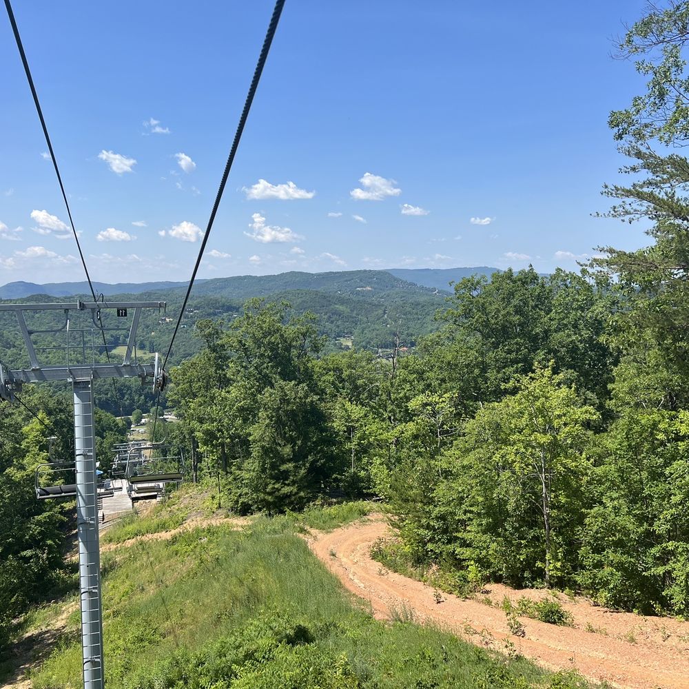 The Hawk Skylift - Horseback Riding Near Me - Sevierville, Tennessee The Hawk Skylift - Horseback Riding Near Me - Sevierville, Tennessee