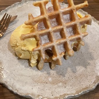 Mango Mango Dessert - I04. Waffle Ice Cream Sandwich - Desserts Near Me - New York, New York Mango Mango Dessert - I04. Waffle Ice Cream Sandwich - Desserts Near Me - New York, New York