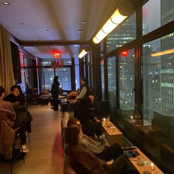 The Skylark - Seating area - Cocktail Bars Near Me - New York, New York