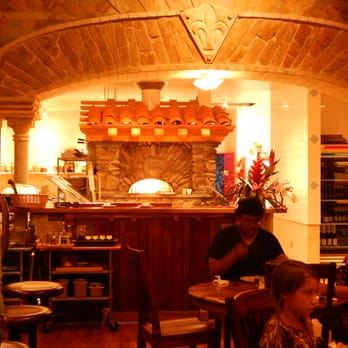 Cafe il Mondo - Pizza oven---the only way to cook pizza! - Pizza Near Me - Honokaa, Hawaii Cafe il Mondo - Pizza oven---the only way to cook pizza! - Pizza Near Me - Honokaa, Hawaii