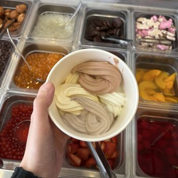 Yogurtland - Ice Cream & Frozen Yogurt Near Me - Mountain View, California