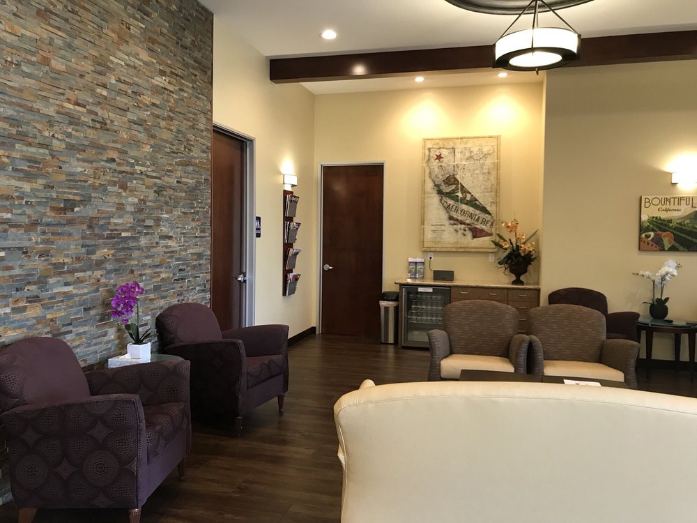 ANDREW C DREYER, DDS MS Updated September 2024 16 Reviews 3115