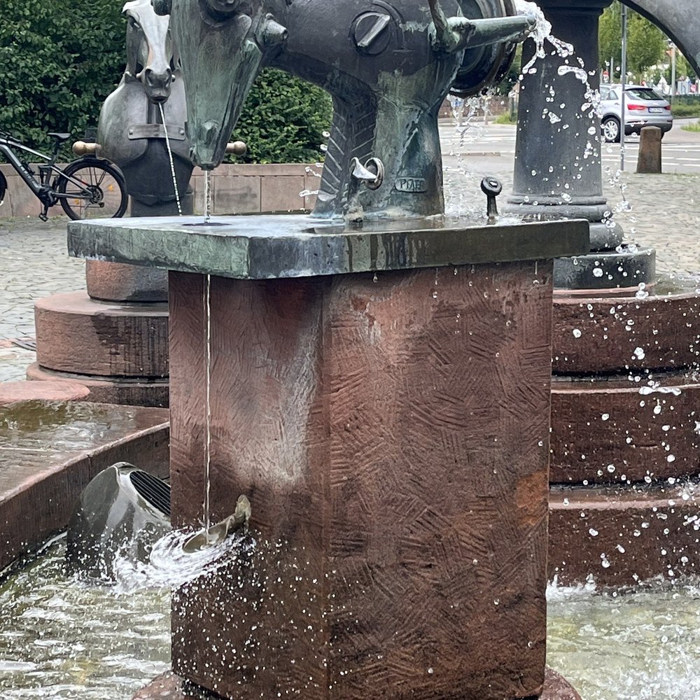 Kaiserbrunnen am Mainzer Tor - Sewing machine/animal with water squirting from different spots - Local Flavor Near Me - Kaiserslautern, RP