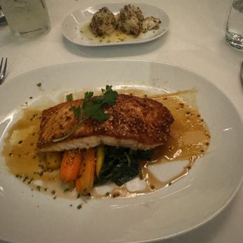 Eddie V's Prime Seafood - Seafood Near Me - Alpharetta, Georgia