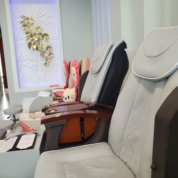 Gloss The Nail Lounge - Massage chairs and kid chairs! - Nail Salons Near Me - Saint Johns, Florida Gloss The Nail Lounge - Massage chairs and kid chairs! - Nail Salons Near Me - Saint Johns, Florida