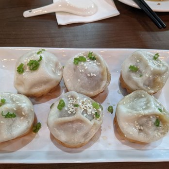 Yang Kee Dumpling - Pan Fry Pork Buns - Dim Sum Near Me - Davis, California Yang Kee Dumpling - Pan Fry Pork Buns - Dim Sum Near Me - Davis, California