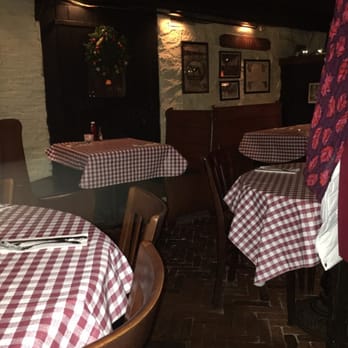 J Timothy's Taverne - Dining.  Sad that the lighting isn't correct. - American Near Me - Plainville, Connecticut