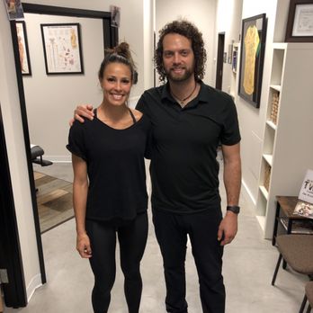 Two Hands Chiropractic - Athletes need care too! - Chiropractors Near Me - Austin, Texas Two Hands Chiropractic - Athletes need care too! - Chiropractors Near Me - Austin, Texas