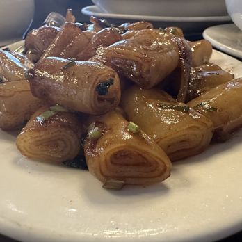 Yummy House - Dim Sum - Handmade Noodles with requested brown sauce instead of XO sauce which we were told has meat - Chinese Near Me - Sarasota, Florida Yummy House - Dim Sum - Handmade Noodles with requested brown sauce instead of XO sauce which we were told has meat - Chinese Near Me - Sarasota, Florida