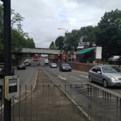 Worcester Park Station