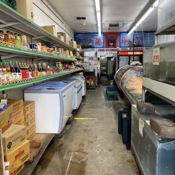 Hoi Yeung - Store from entrance - Seafood Markets Near Me - Los Angeles, California