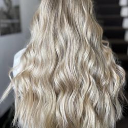 Get Dolled Up Beauty Lounge
