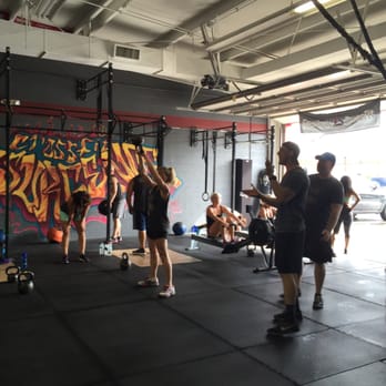South Naperville Strength - Gyms Near Me - Naperville, Illinois