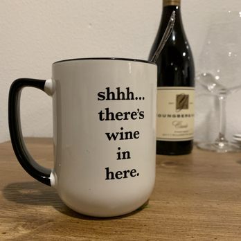 Youngberg Hill - Cute mugs and wine in each room for morning coffee and evening drinks :) - Bed & Breakfast Near Me - McMinnville, Oregon Youngberg Hill - Cute mugs and wine in each room for morning coffee and evening drinks :) - Bed & Breakfast Near Me - McMinnville, Oregon
