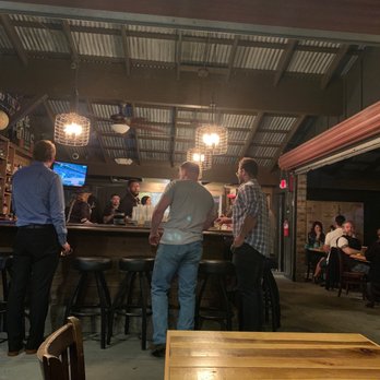 Blackbird Tavern - Bar area - Gastropubs Near Me - Temecula, California