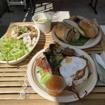 Het Say - soupless noodles, ribs, banh mi - Vietnamese Near Me - San Jose, California Het Say - soupless noodles, ribs, banh mi - Vietnamese Near Me - San Jose, California
