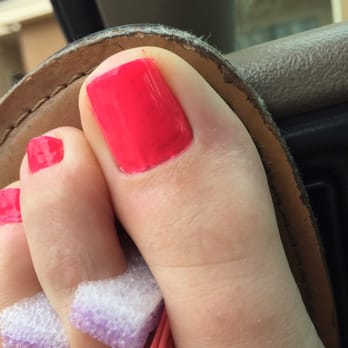 Fabulous Nails Spa & Lashes - Black dots on big toe - Nail Salons Near Me - Houston, Texas