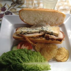 Salvador Deli - Melton sandwich